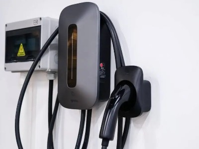 聚力高溫密封膠，用于充電樁生產(chǎn)，有效解決漏電問題